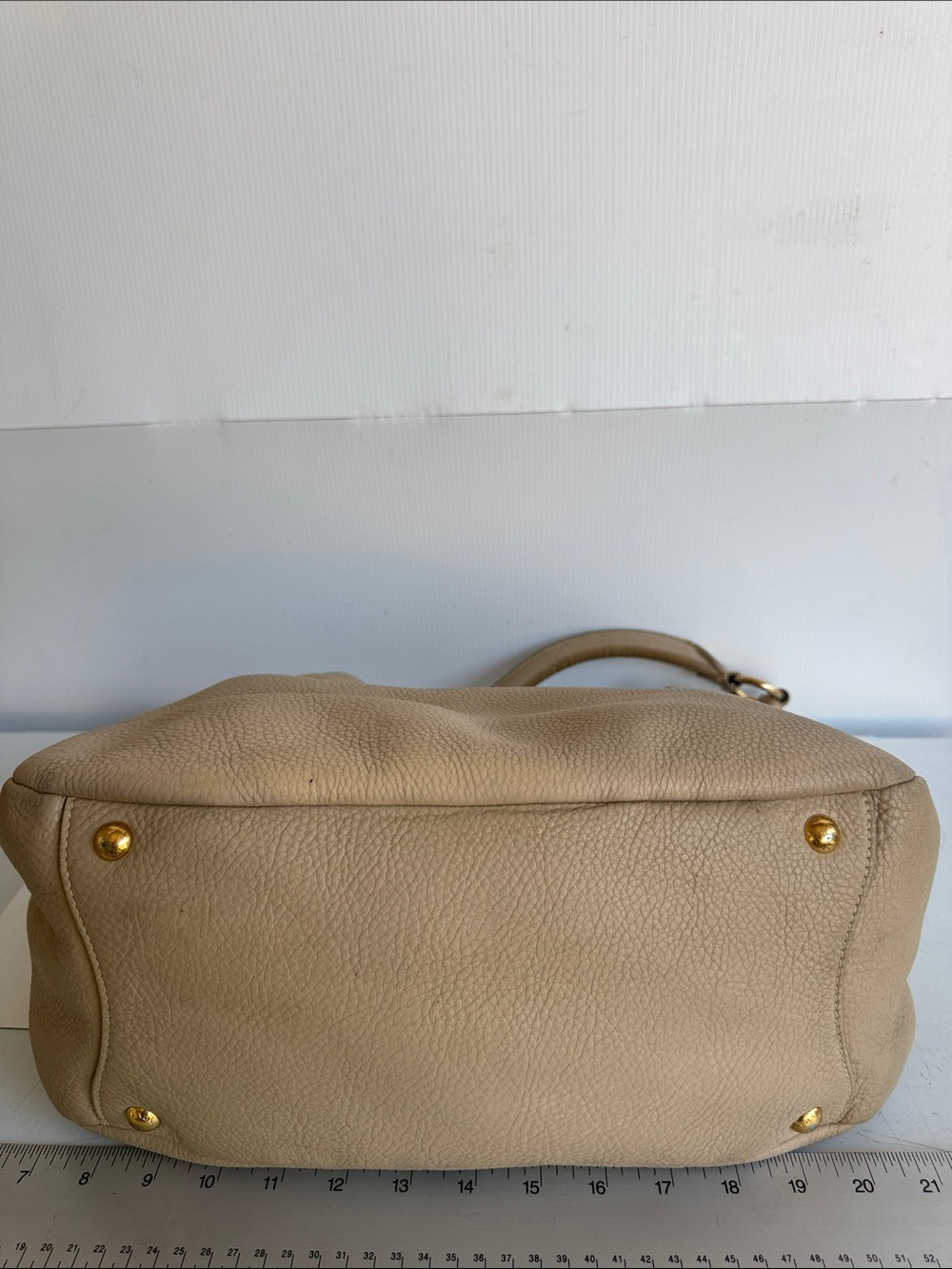 Prada Vitello Daino Leather Hobo Bag Camel Tan Pebbled Calf Skin Gold Hardware - Picture 13 of 17